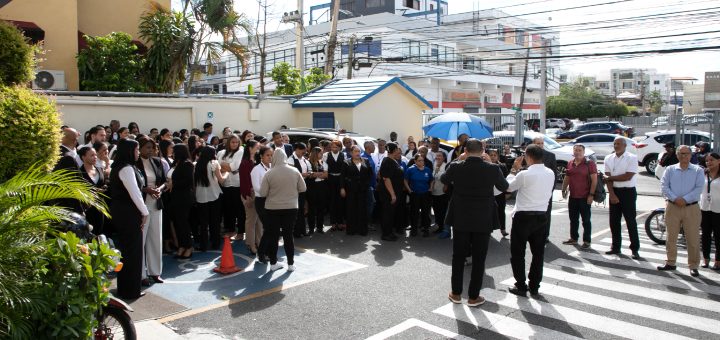 Colaboradores de Pro Consumidor se suma al Simulacro Nacional de Evacuación por Terremoto